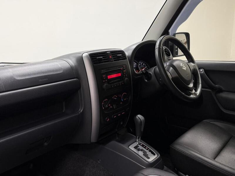 Suzuki Jimny VVT SZ4 - U400059194