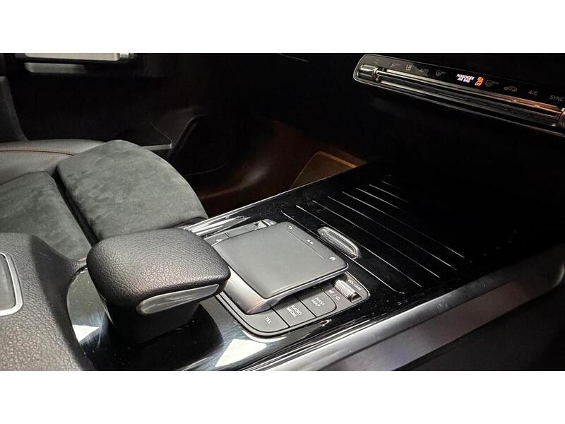 Mercedes-Benz GLB GLB200 AMG Line - U400059196