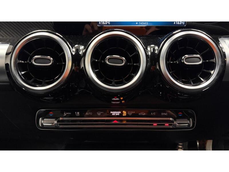 Mercedes-Benz GLB GLB200 AMG Line - U400059196