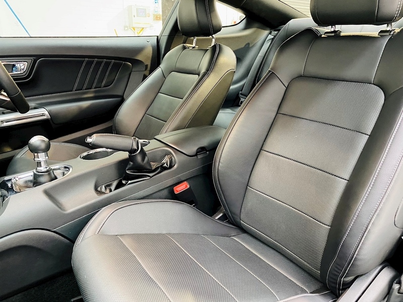 Ford Mustang V8 GT - U400059206