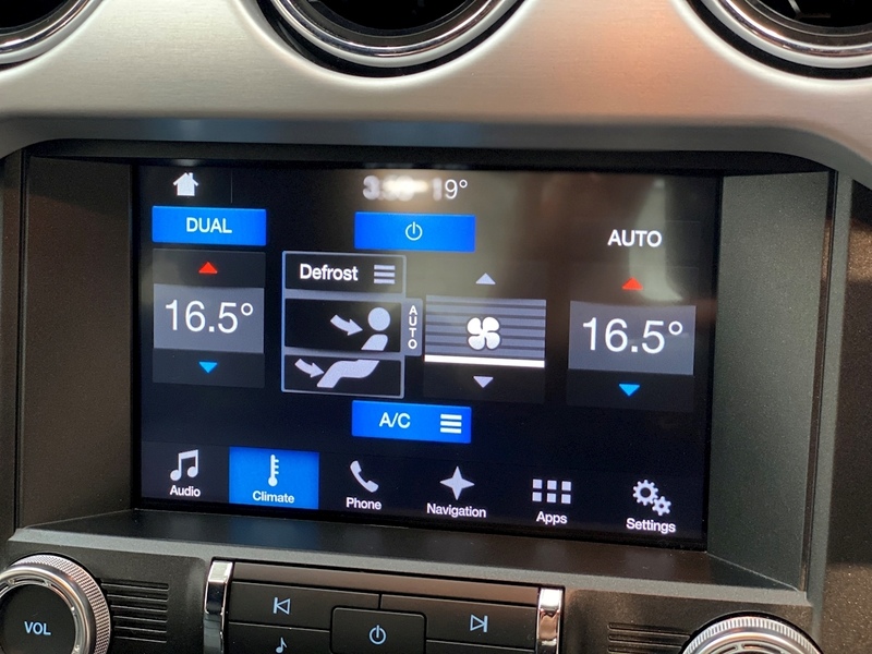 Ford Mustang V8 GT - U400059206