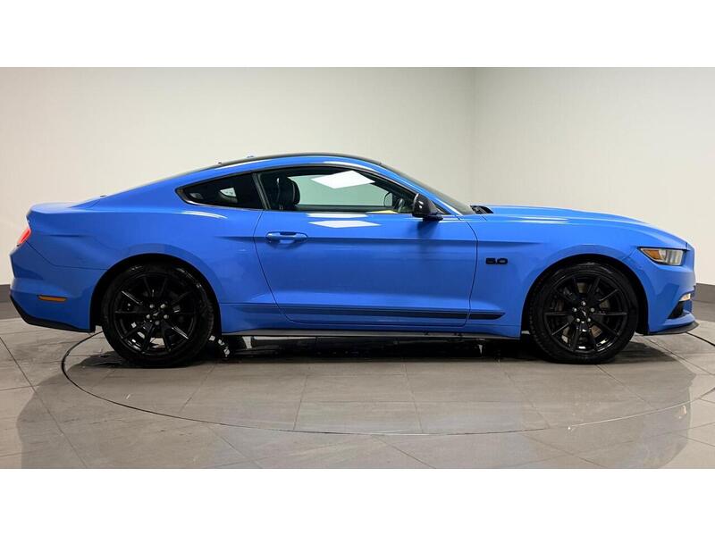 Ford Mustang V8 GT - U400059206