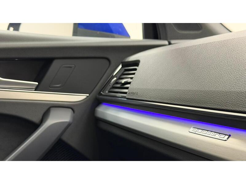 Audi Q5 TFSI S line - U400059213