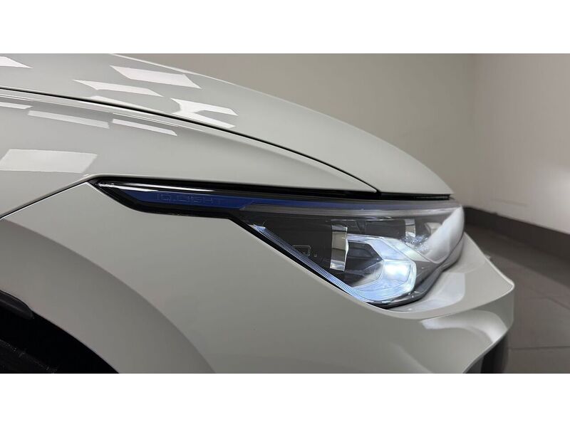 Volkswagen Golf TSI R - U400059218