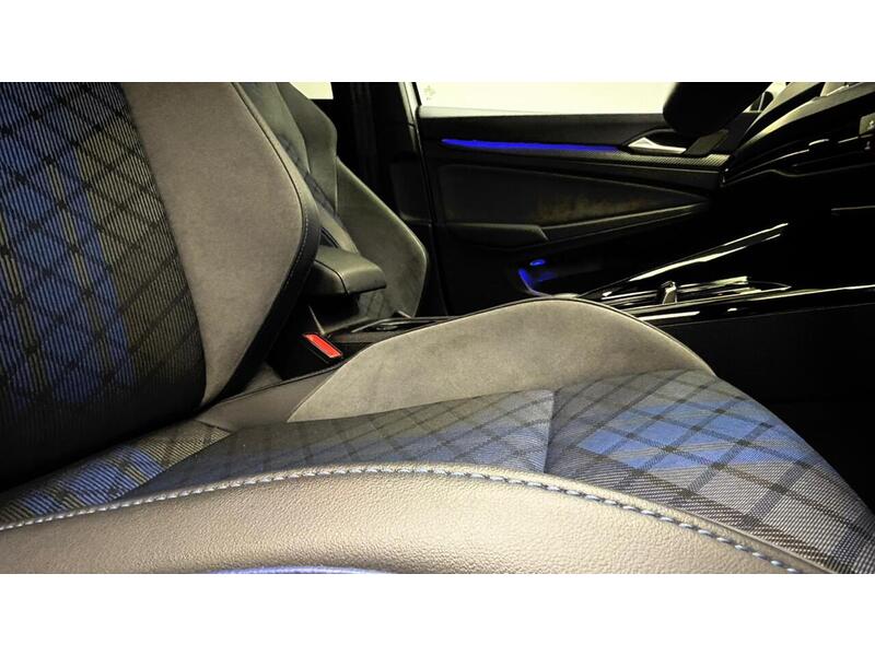 Volkswagen Golf TSI R - U400059218