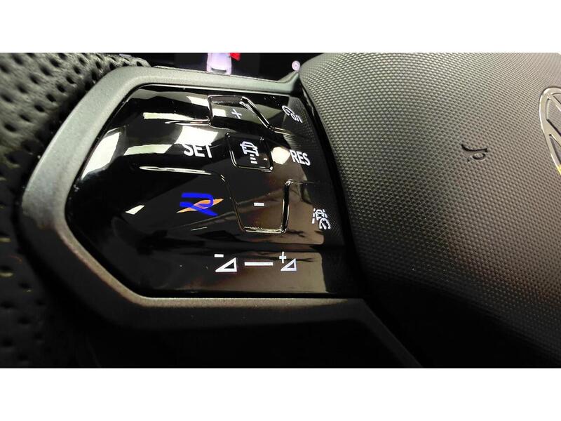 Volkswagen Golf TSI R - U400059218