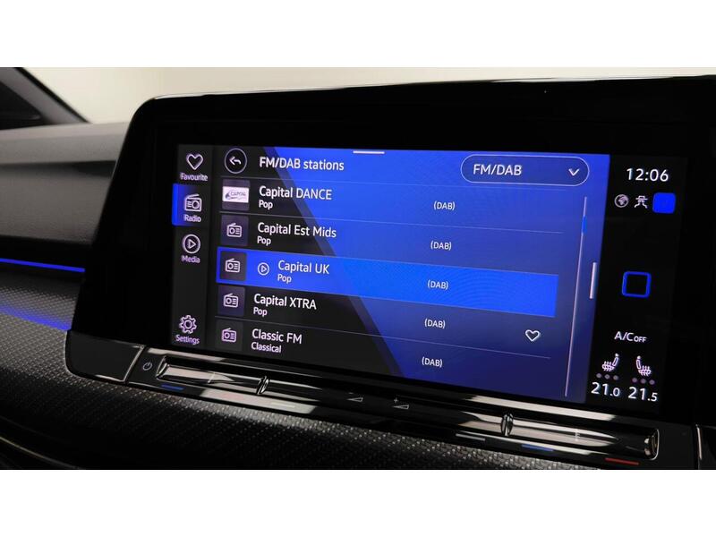 Volkswagen Golf TSI R - U400059218