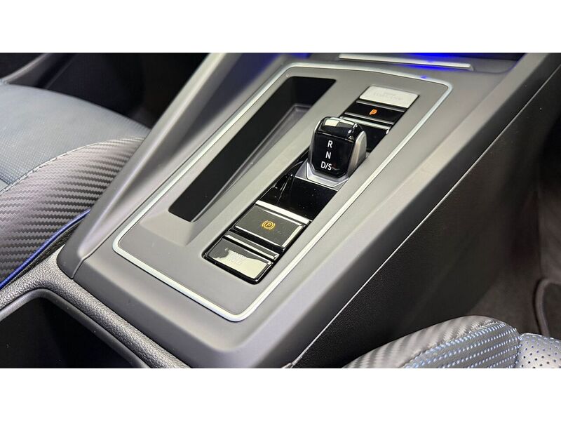 Volkswagen Golf TSI R - U400059222