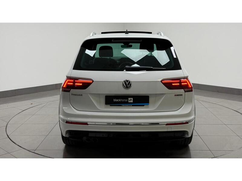 Volkswagen Tiguan TDI R-Line - U400059225