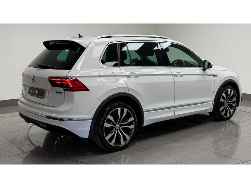 Volkswagen Tiguan TDI R-Line - U400059225