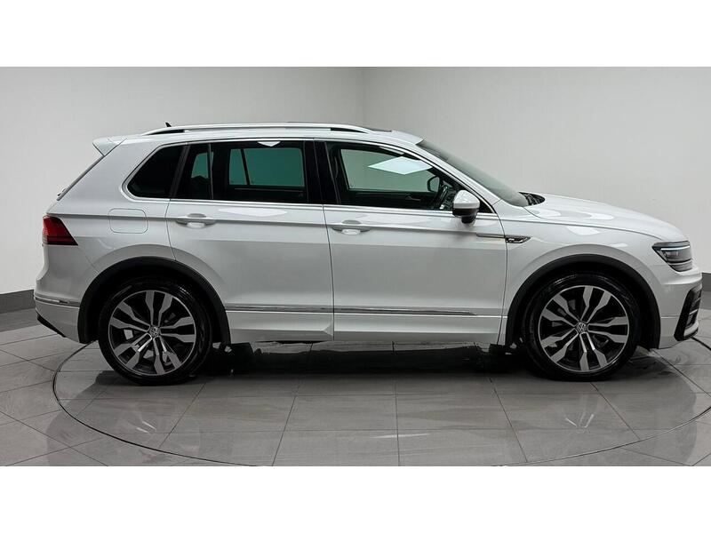 Volkswagen Tiguan TDI R-Line - U400059225