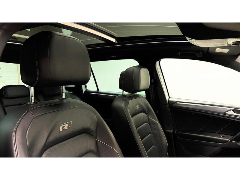 Volkswagen Tiguan TDI R-Line - U400059225