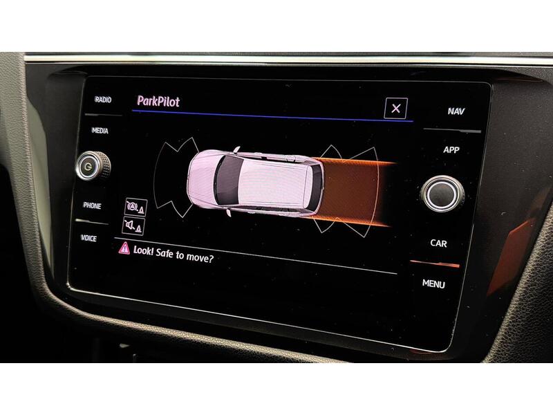 Volkswagen Tiguan TDI R-Line - U400059225