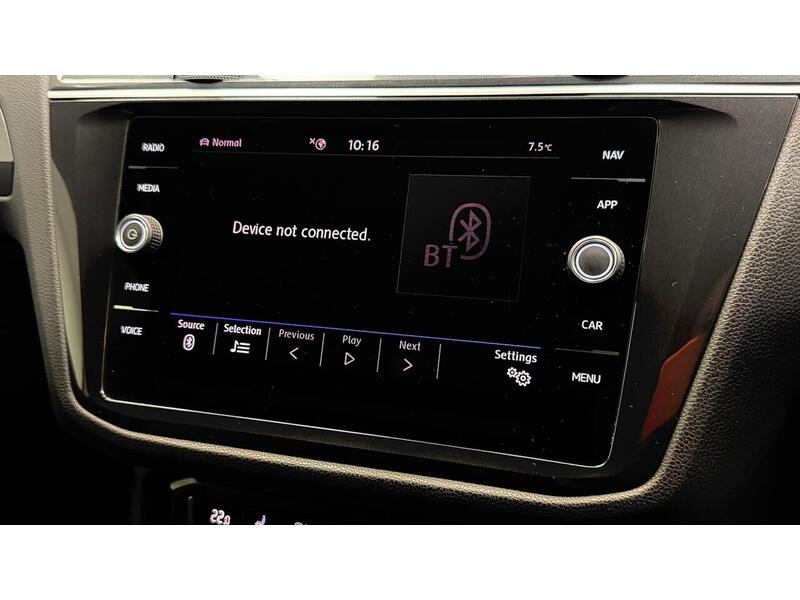 Volkswagen Tiguan TDI R-Line - U400059225