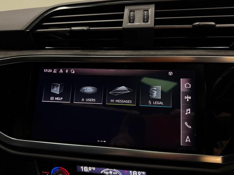 Audi RS Q3 TFSI Vorsprung - U400059227