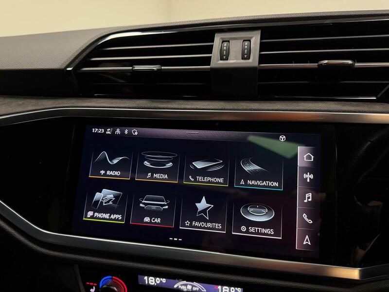 Audi RS Q3 TFSI Vorsprung - U400059227