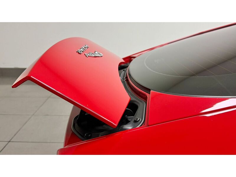 Jaguar F-Type V6 Chequered Flag - U400059228