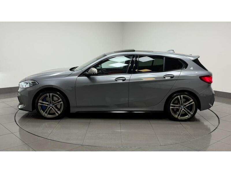 BMW 1 Series M135i - U400059233