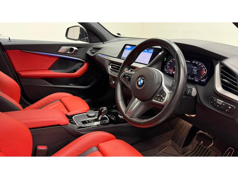 BMW 1 Series M135i - U400059233