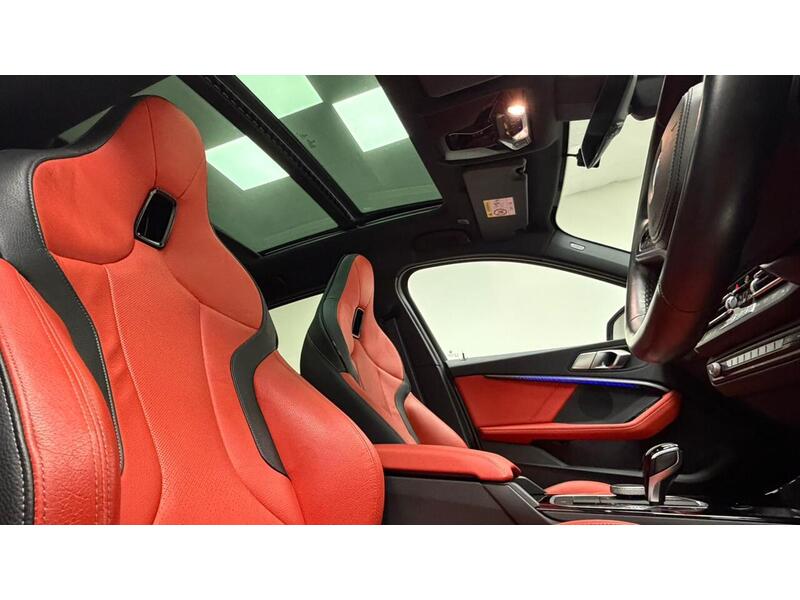 BMW 1 Series M135i - U400059233