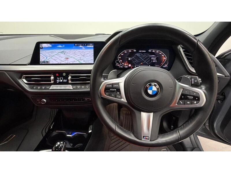 BMW 1 Series M135i - U400059233