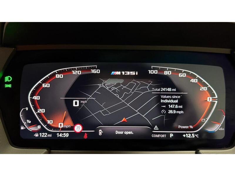 BMW 1 Series M135i - U400059233