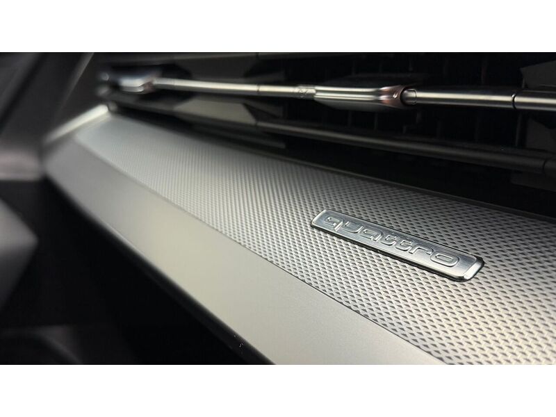 Audi S3 TFSI - U400059237