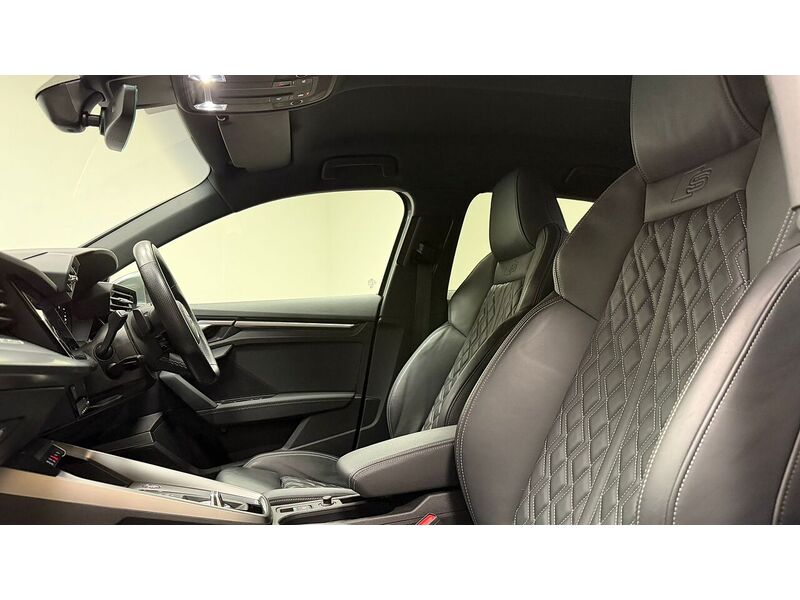 Audi S3 TFSI - U400059237