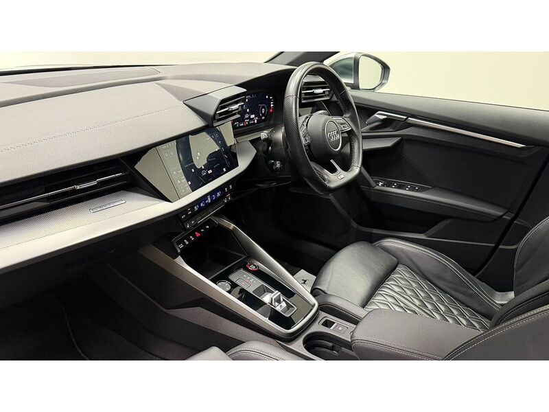 Audi S3 TFSI - U400059237