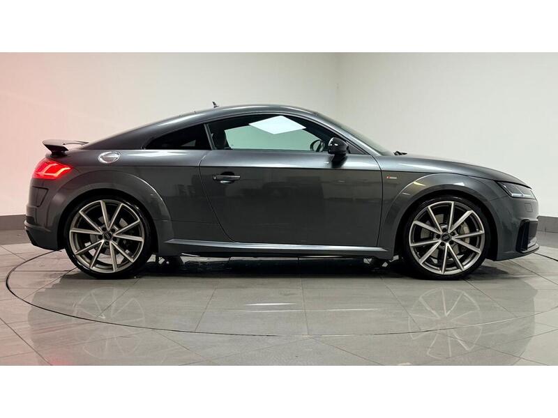 Audi TT TFSI Black Edition - U400059239