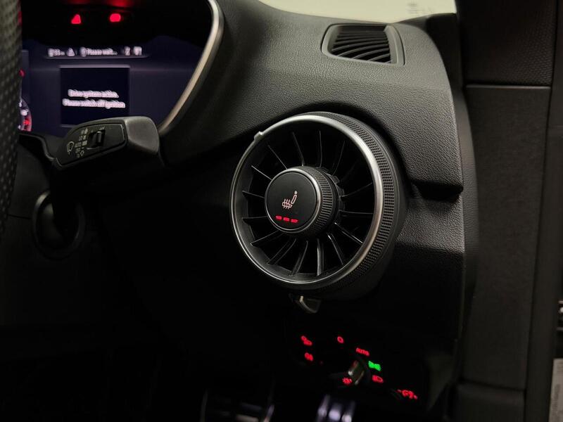 Audi TT TFSI Black Edition - U400059239