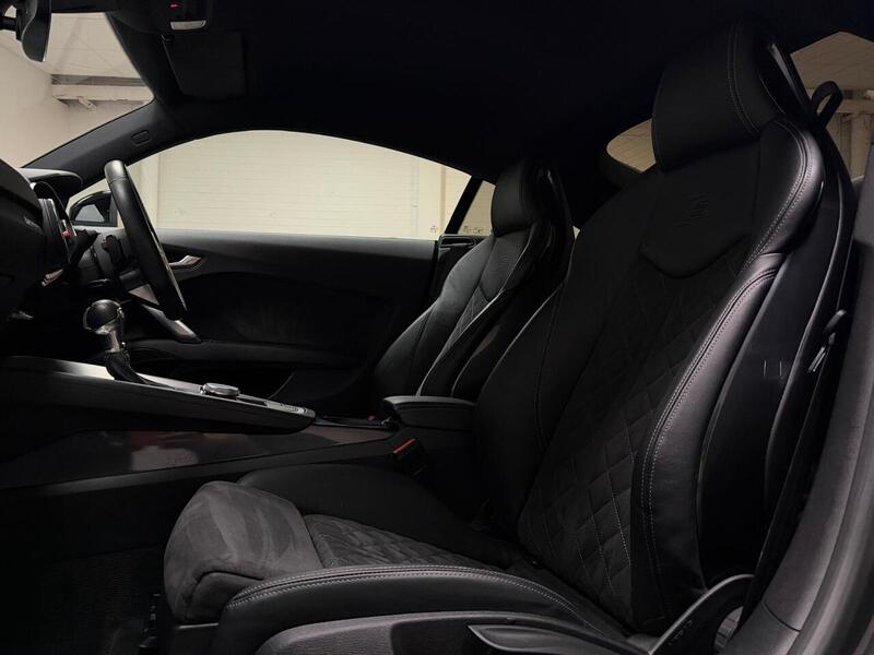 Audi TT TFSI Black Edition - U400059239