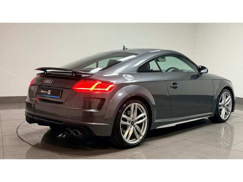 Audi TTS TFSI - U400059240
