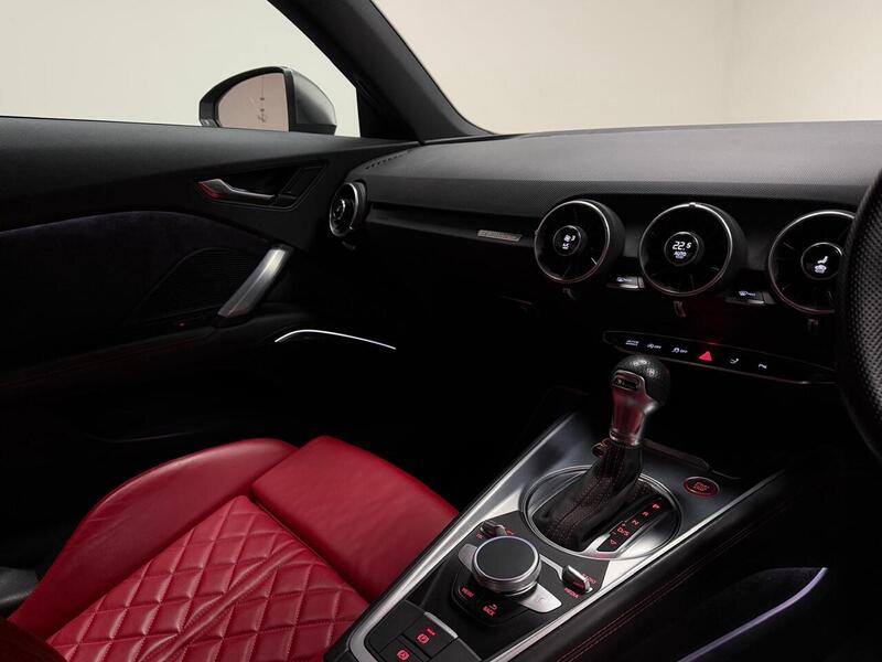 Audi TTS TFSI - U400059240