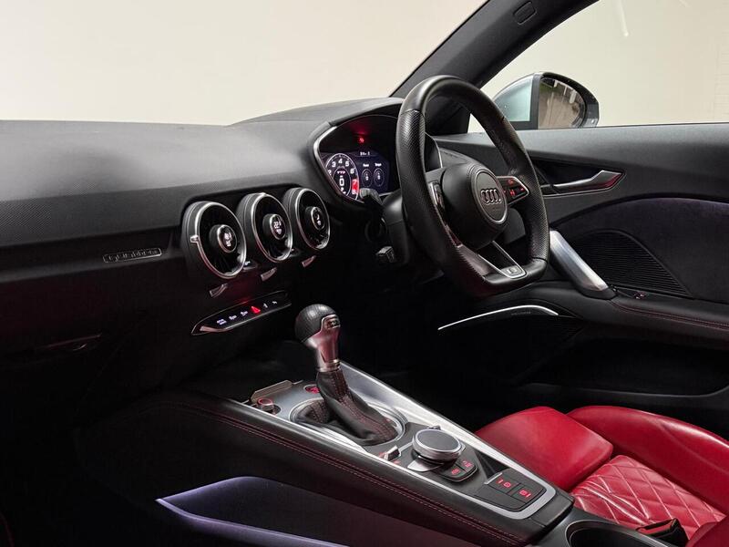 Audi TTS TFSI - U400059240