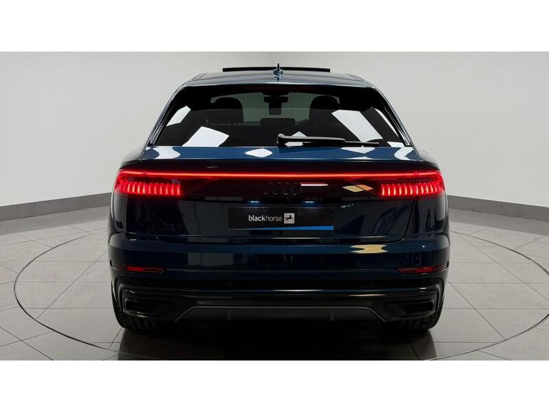 Audi Q8 TDI V6 S line - U400059243