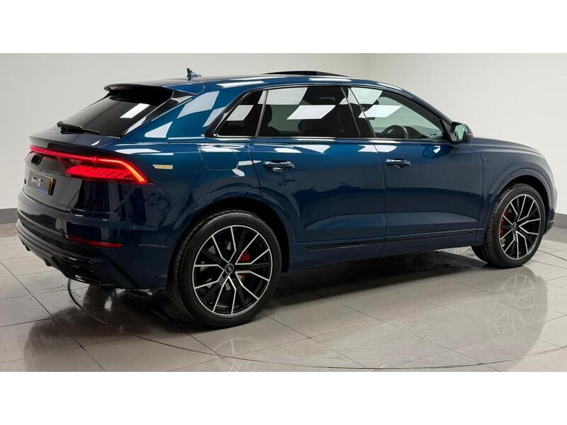 Audi Q8 TDI V6 S line - U400059243