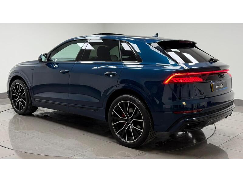 Audi Q8 TDI V6 S line - U400059243