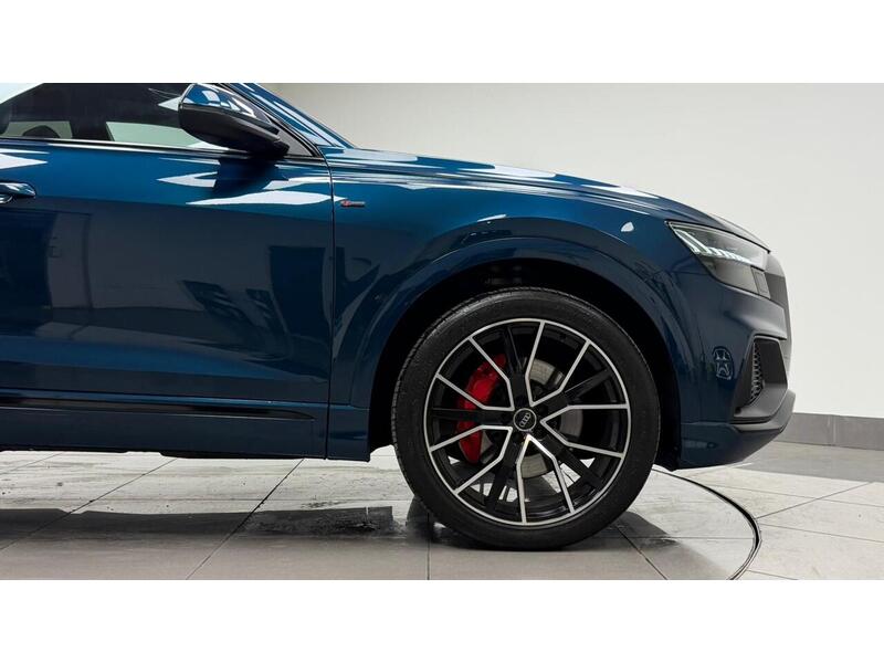 Audi Q8 TDI V6 S line - U400059243