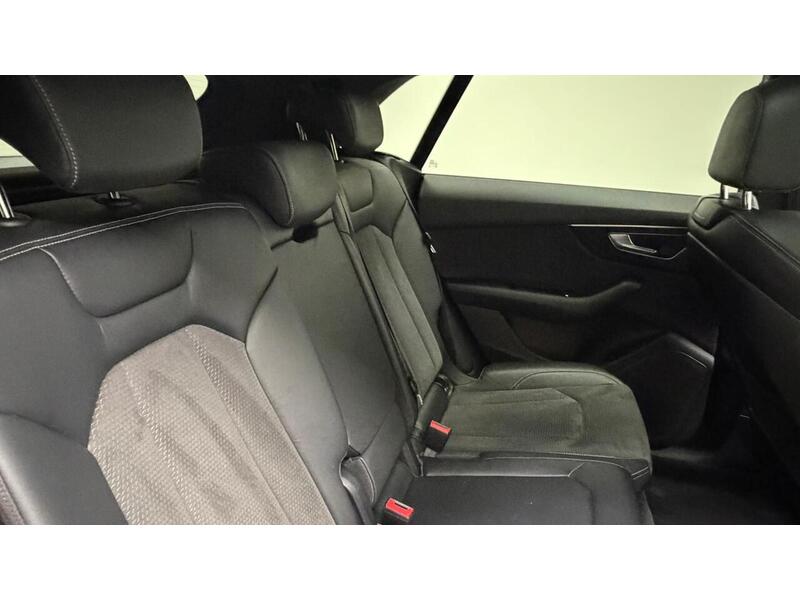 Audi Q8 TDI V6 S line - U400059243