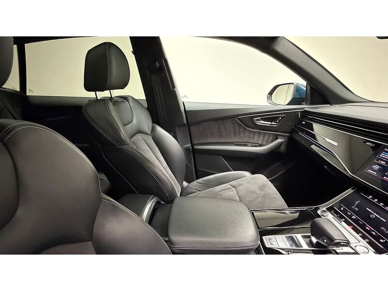 Audi Q8 TDI V6 S line - U400059243