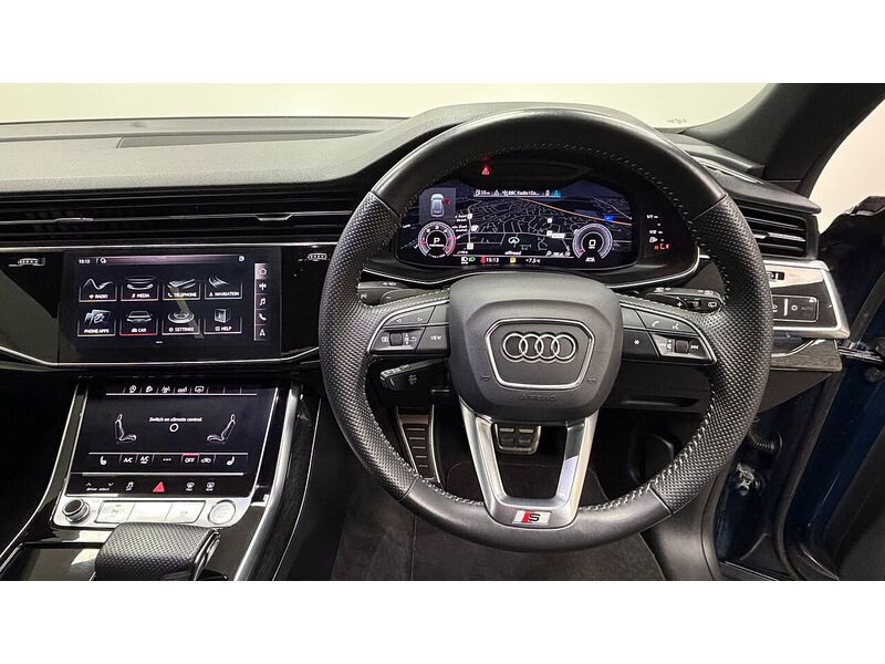 Audi Q8 TDI V6 S line - U400059243