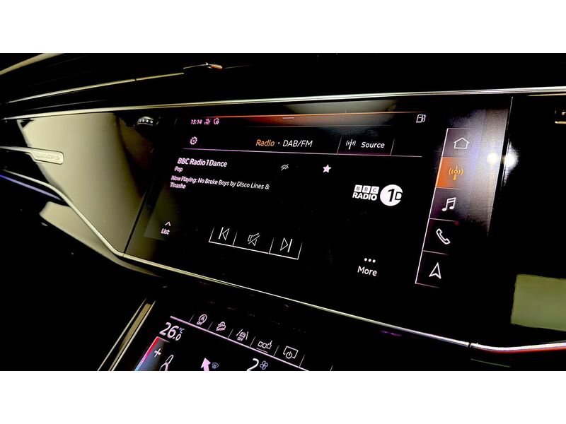 Audi Q8 TDI V6 S line - U400059243