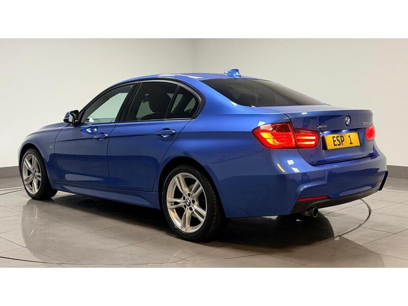 BMW 3 Series 320i M Sport - U400059246