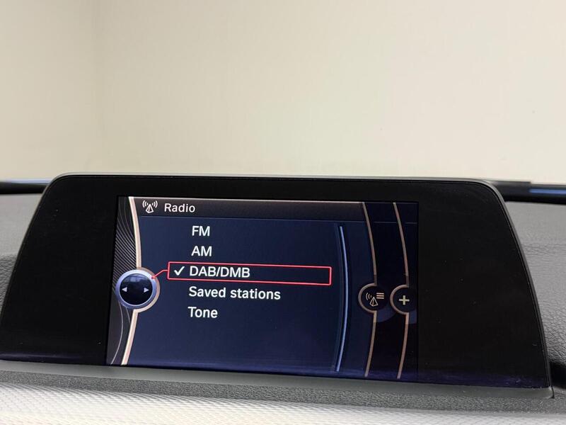 BMW 3 Series 320i M Sport - U400059246