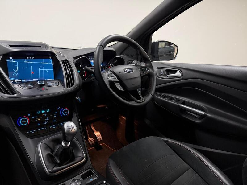 Ford Kuga T EcoBoost ST-Line - U400059252