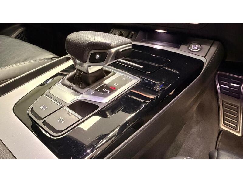 Audi Q5 TFSI S line - U400059265