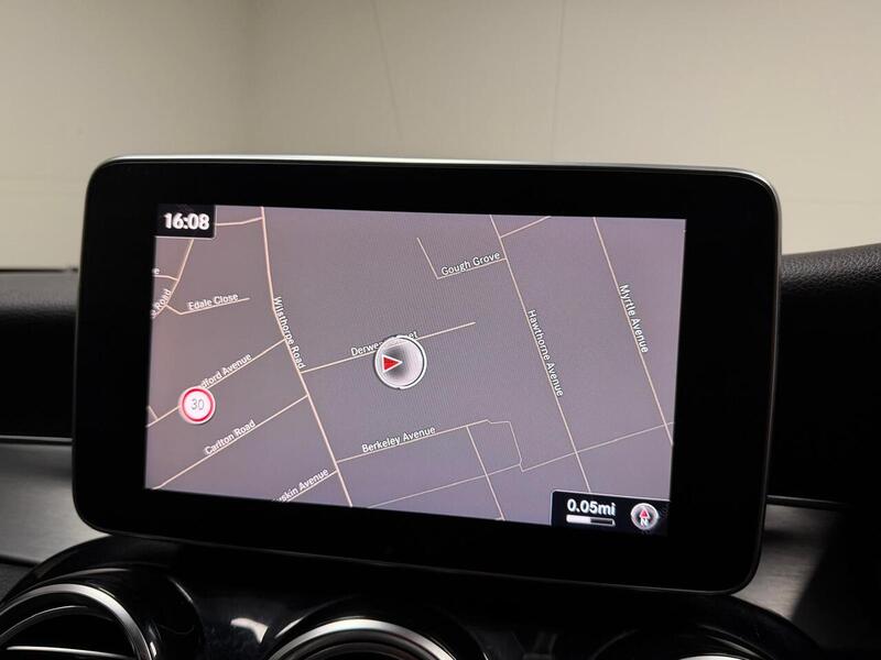 Mercedes-Benz C Class C 220 D Amg Line Premium Plus - U400059275