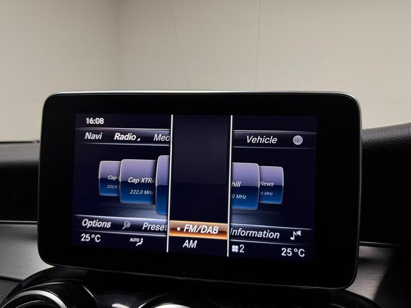 Mercedes-Benz C Class C 220 D Amg Line Premium Plus - U400059275