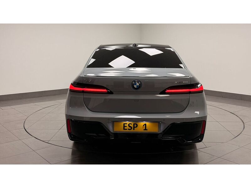 BMW i7 60 M Sport - U400059276